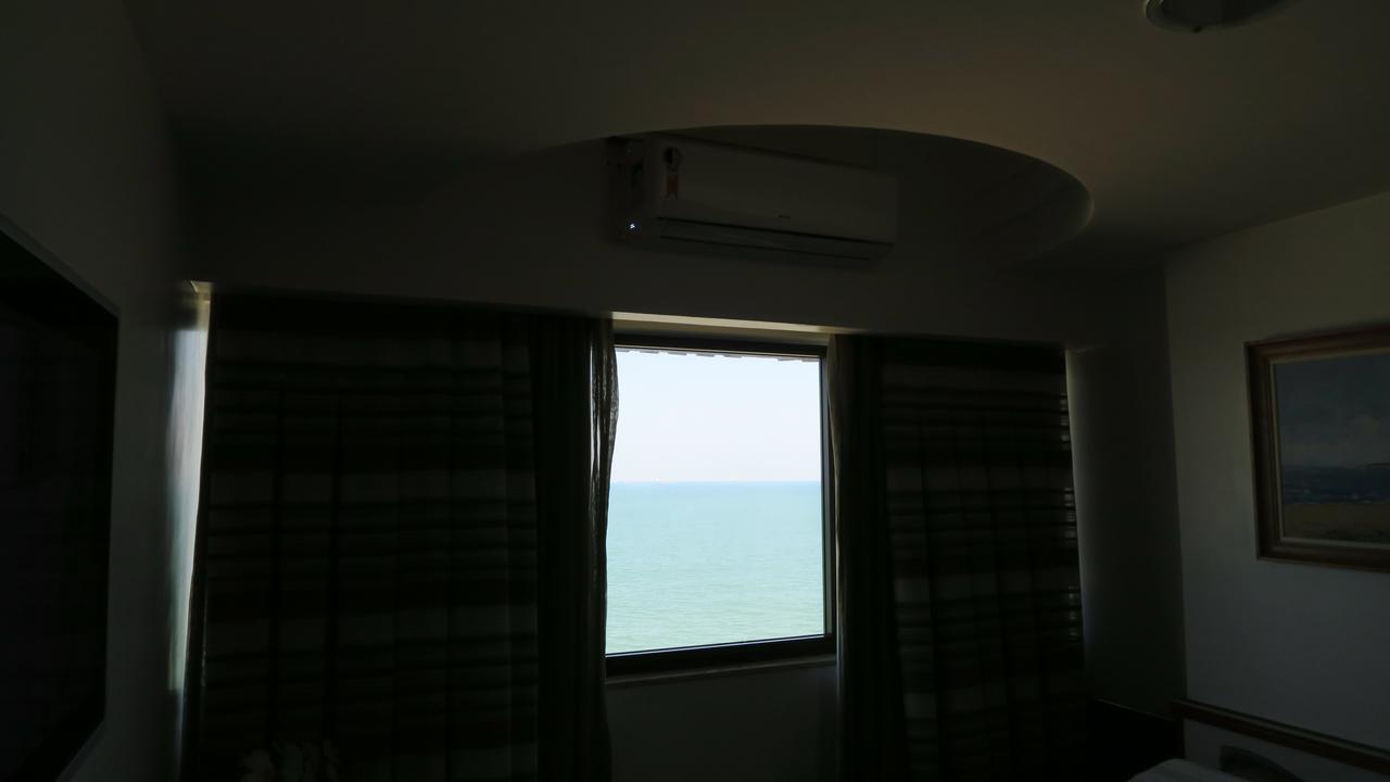 Viva Dias Inesqueciveis No Apartamento Em Frente Ao Mar Praia Da Costa Vila Velha  Esterno foto